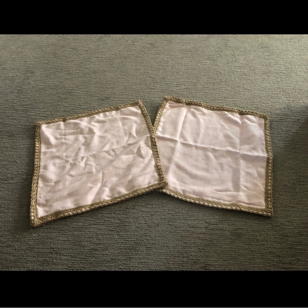 NWT Pair of 18” X 18” Pink & Tan Crochet Boarder Throw Pillow Covers